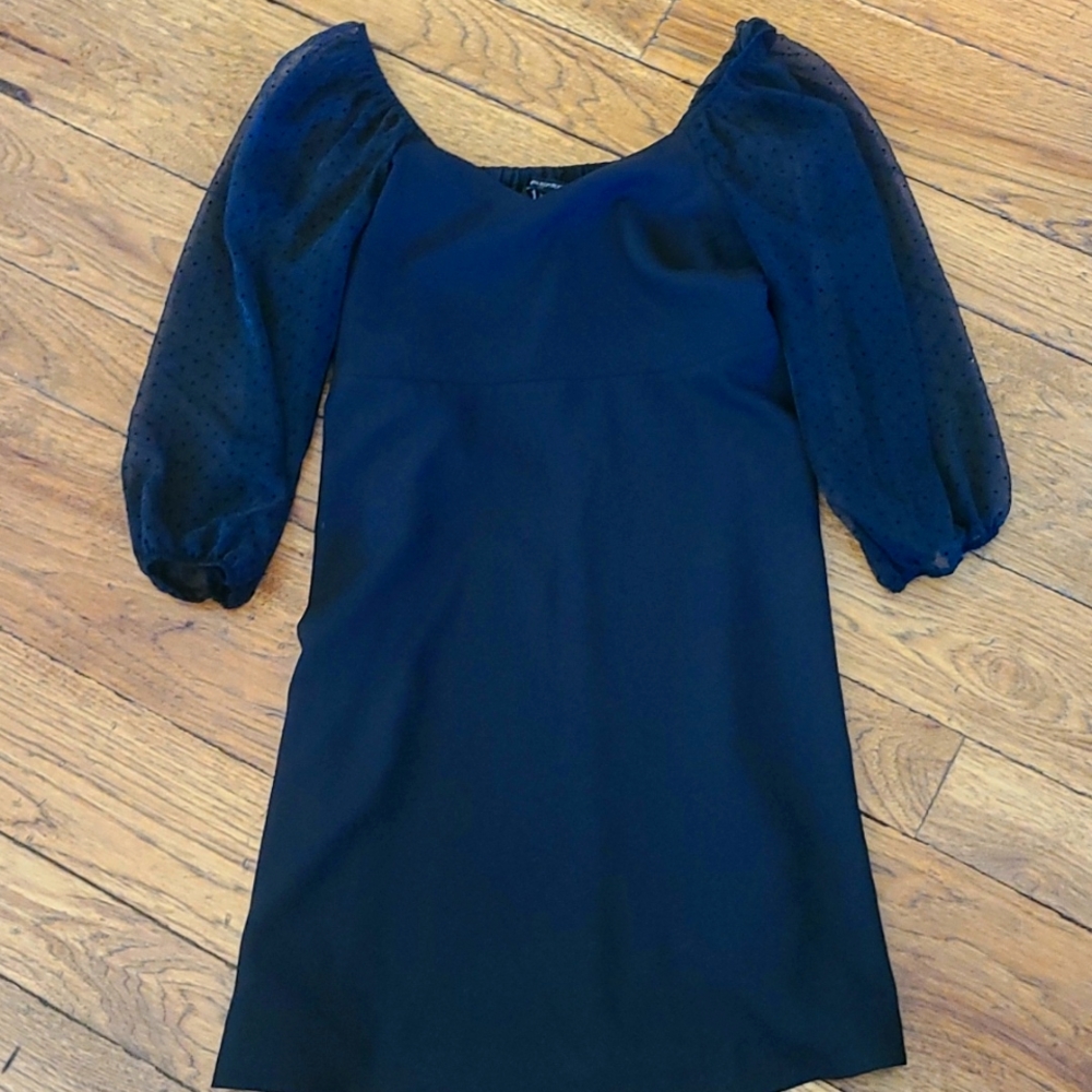 BR black dress